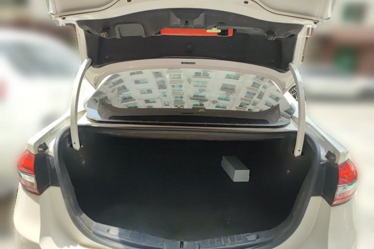 Used Ford Mondeo 2017 EcoBoost 180 Luxury Model Trunk