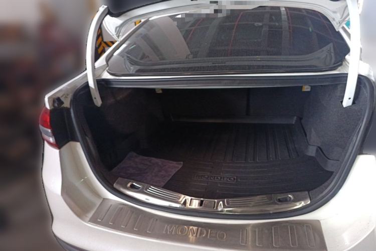 Used Ford Mondeo 2017 EcoBoost 180 Stylish Model Trunk