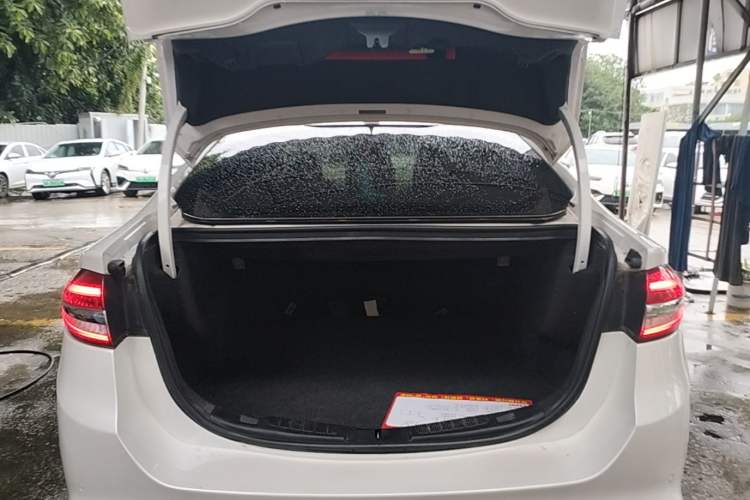 Used Ford Mondeo 2017 EcoBoost 200 Luxury Model Trunk