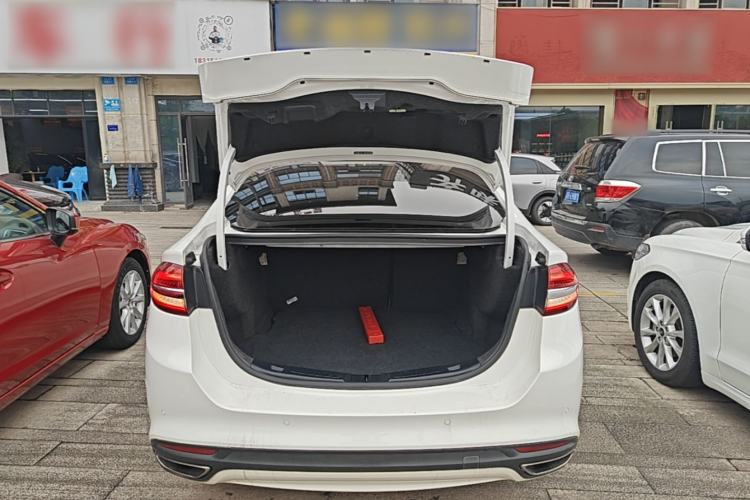 Used Ford Mondeo 2017 EcoBoost 180 Stylish Model Trunk