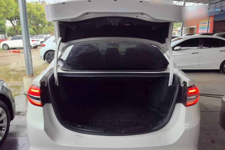 Used Ford Mondeo 2017 EcoBoost 180 Luxury Model Trunk