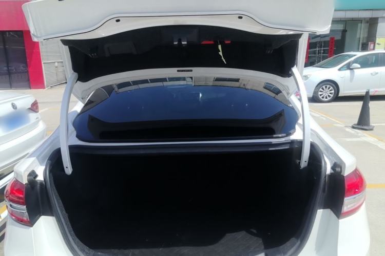 Used Ford Mondeo 2017 EcoBoost 180 Luxury Model Trunk