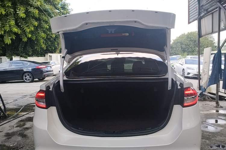 Used Ford Mondeo 2017 EcoBoost 200 Stylish Model Trunk