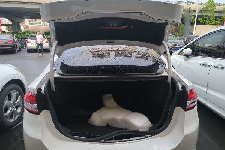 Used Ford Mondeo 2017 EcoBoost 180 Stylish Model Trunk