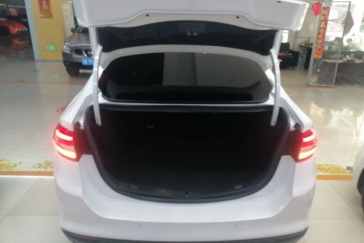 Used Ford Mondeo 2017 EcoBoost 180 Stylish Model Trunk