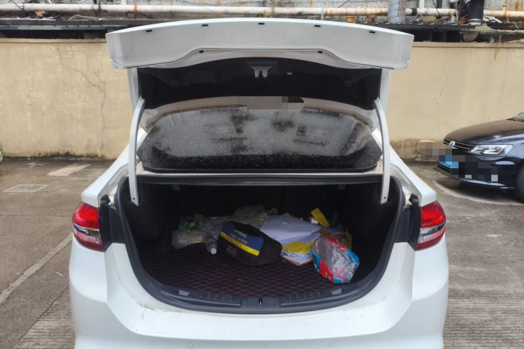 Used Ford Mondeo 2017 EcoBoost 180 Luxury Model Trunk