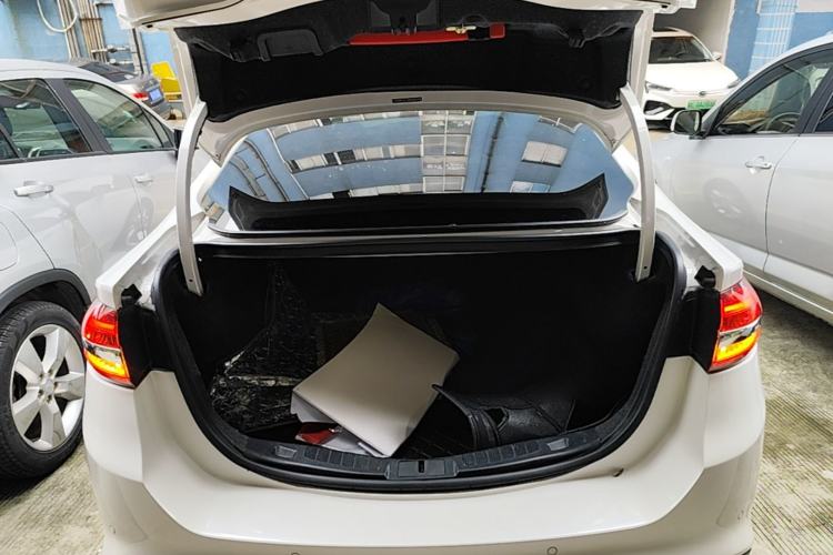 Used Ford Mondeo 2017 EcoBoost 180 Stylish Model Trunk