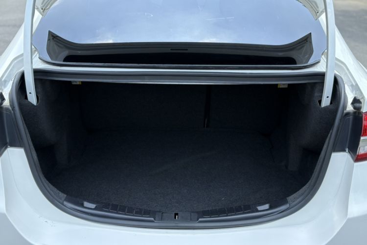 Used Ford Mondeo 2017 EcoBoost 180 Stylish Model Trunk