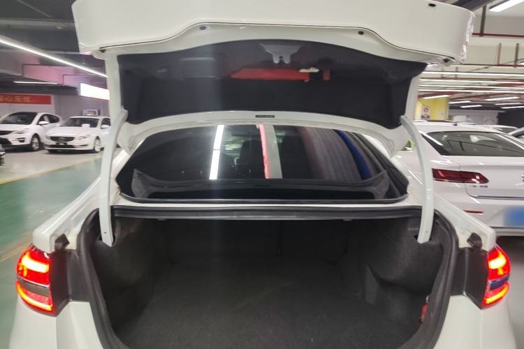 Used Ford Mondeo 2017 EcoBoost 180 Stylish Model Trunk