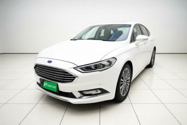 Ojetý Ford Mondeo 2017 EcoBoost 200 Luxury Model