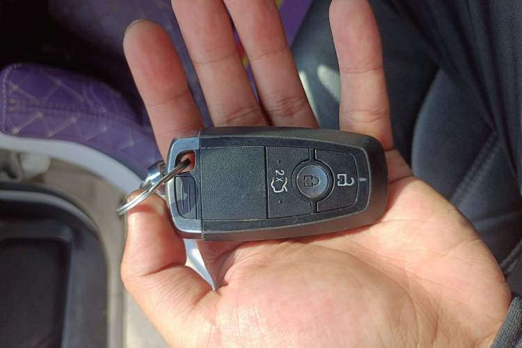 Used Ford Mondeo 2017 Restyled EcoBoost 200 Fashion Edition Vehicle Key