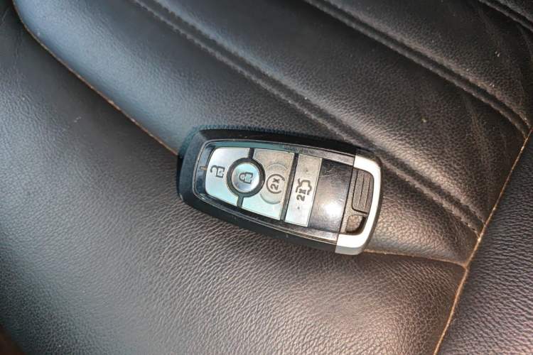 Used Ford Mondeo 2017 2.0L HEV Zhihao Model Vehicle Key