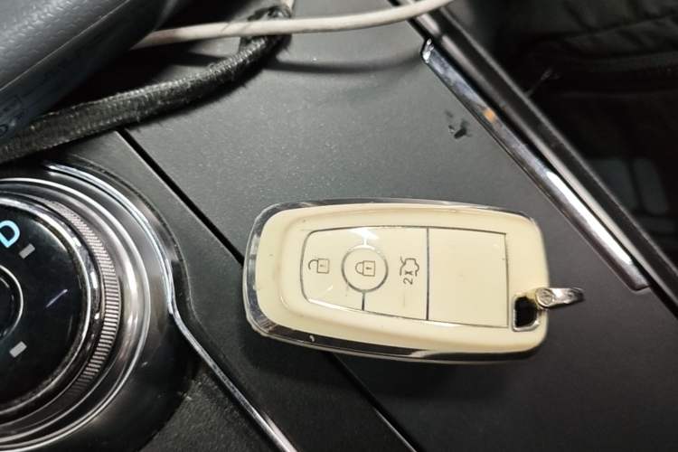 Used Ford Mondeo 2017 EcoBoost 180 Stylish Model Vehicle Key