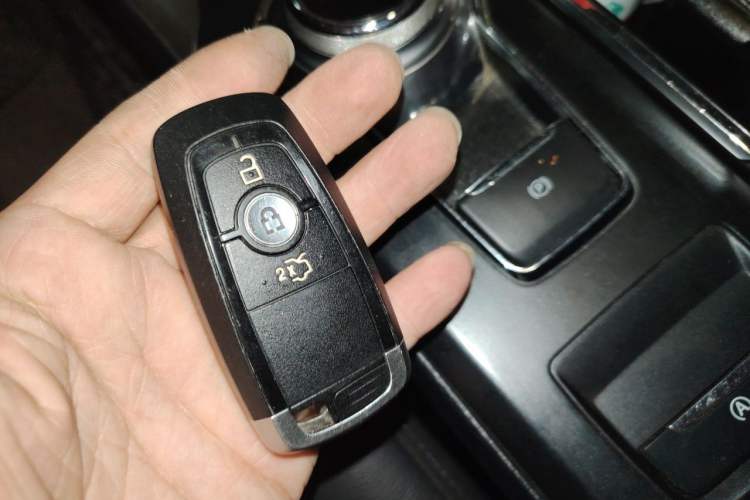 Used Ford Mondeo 2017 Restyled EcoBoost 200 Fashion Edition Vehicle Key