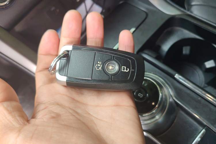 Used Ford Mondeo 2017 EcoBoost 180 Stylish Model Vehicle Key