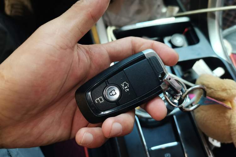 Used Ford Mondeo 2017 EcoBoost 200 Stylish Model Vehicle Key