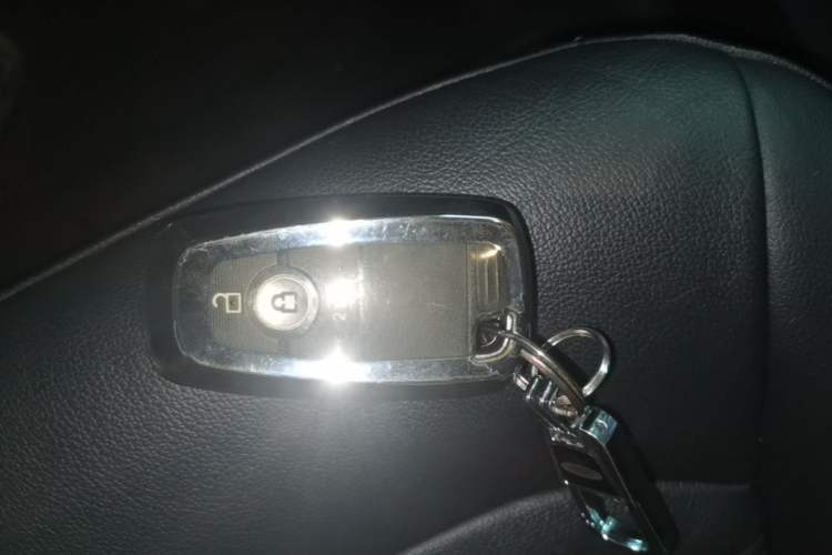 Used Ford Mondeo 2017 Restyled EcoBoost 200 Fashion Edition Vehicle Key