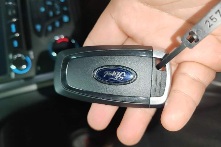 Used Ford Mondeo 2017 EcoBoost 180 Stylish Model Vehicle Key