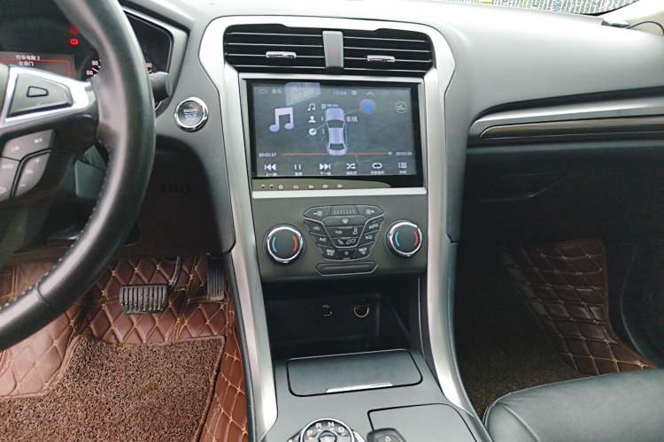 Used Ford Mondeo 2018 EcoBoost 180 Fashion Edition Audio And AC Panel