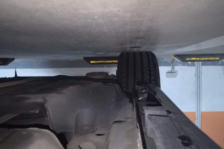 Used Ford Mondeo 2018 EcoBoost 180 Fashion Edition Chassis Rear Left
