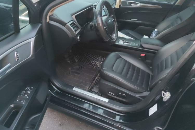 Used Ford Mondeo 2018 EcoBoost 180 Smart Control Fashion Model China V Standard Driver Seat