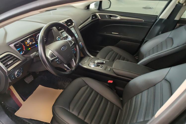 Used Ford Mondeo 2018 EcoBoost 180 Smart Control Fashion Model China VI Standard Driver Seat