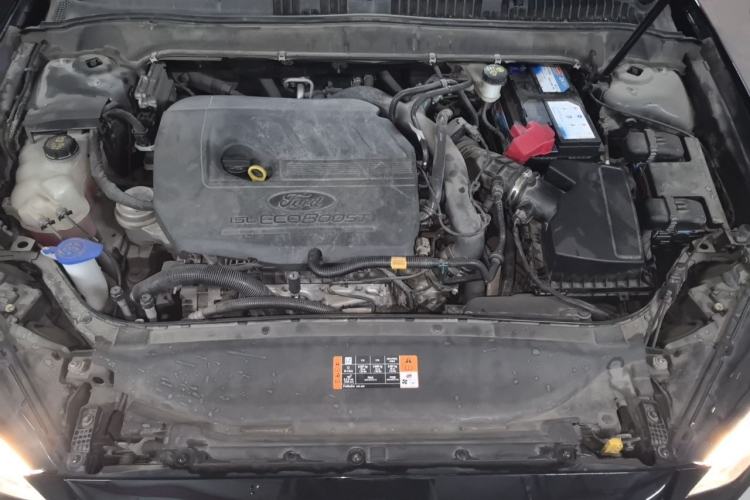 Used Ford Mondeo 2018 EcoBoost 180 Fashion Edition Engine Bay