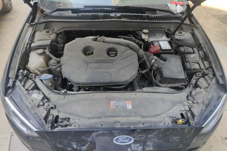 Used Ford Mondeo 2018 EcoBoost 200 Stylish Model Engine Bay