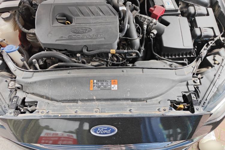 Used Ford Mondeo 2018 EcoBoost 180 Fashion Edition Engine Bay