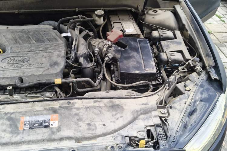 Used Ford Mondeo 2018 EcoBoost 180 Fashion Edition Engine Bay Left