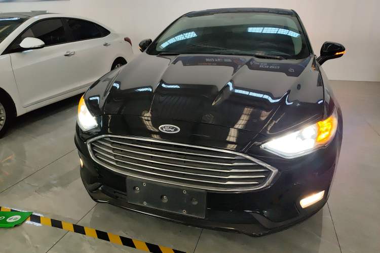 Used Ford Mondeo 2018 EcoBoost 180 Smart Control Fashion Model China VI Standard Front
