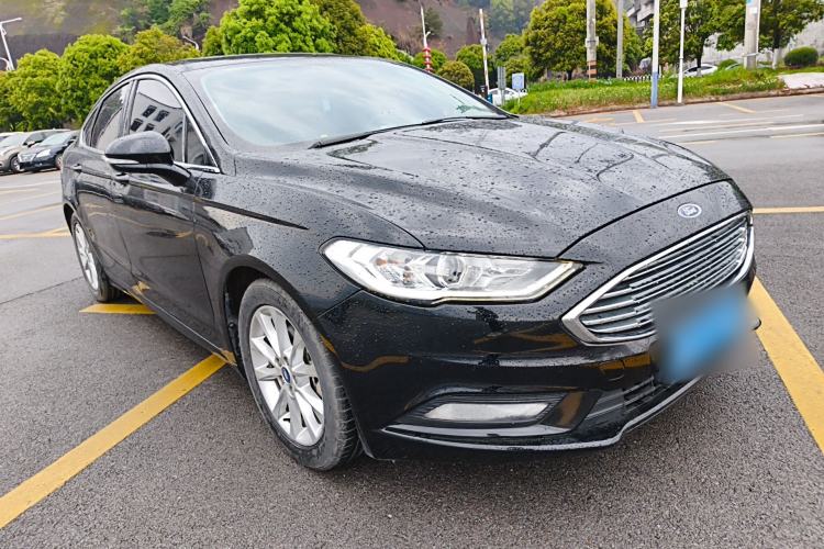 Used Ford Mondeo 2018 EcoBoost 180 Fashion Edition Front Right 45 Deg