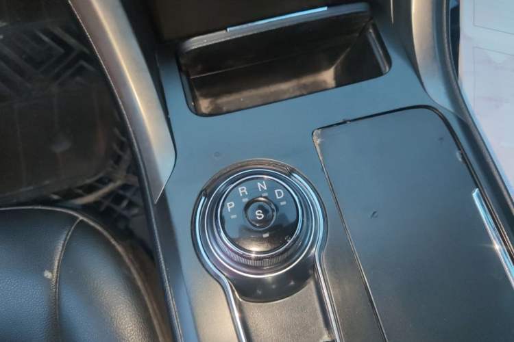 Used Ford Mondeo 2018 EcoBoost 180 Smart Control Fashion Model China V Standard Gear Lever