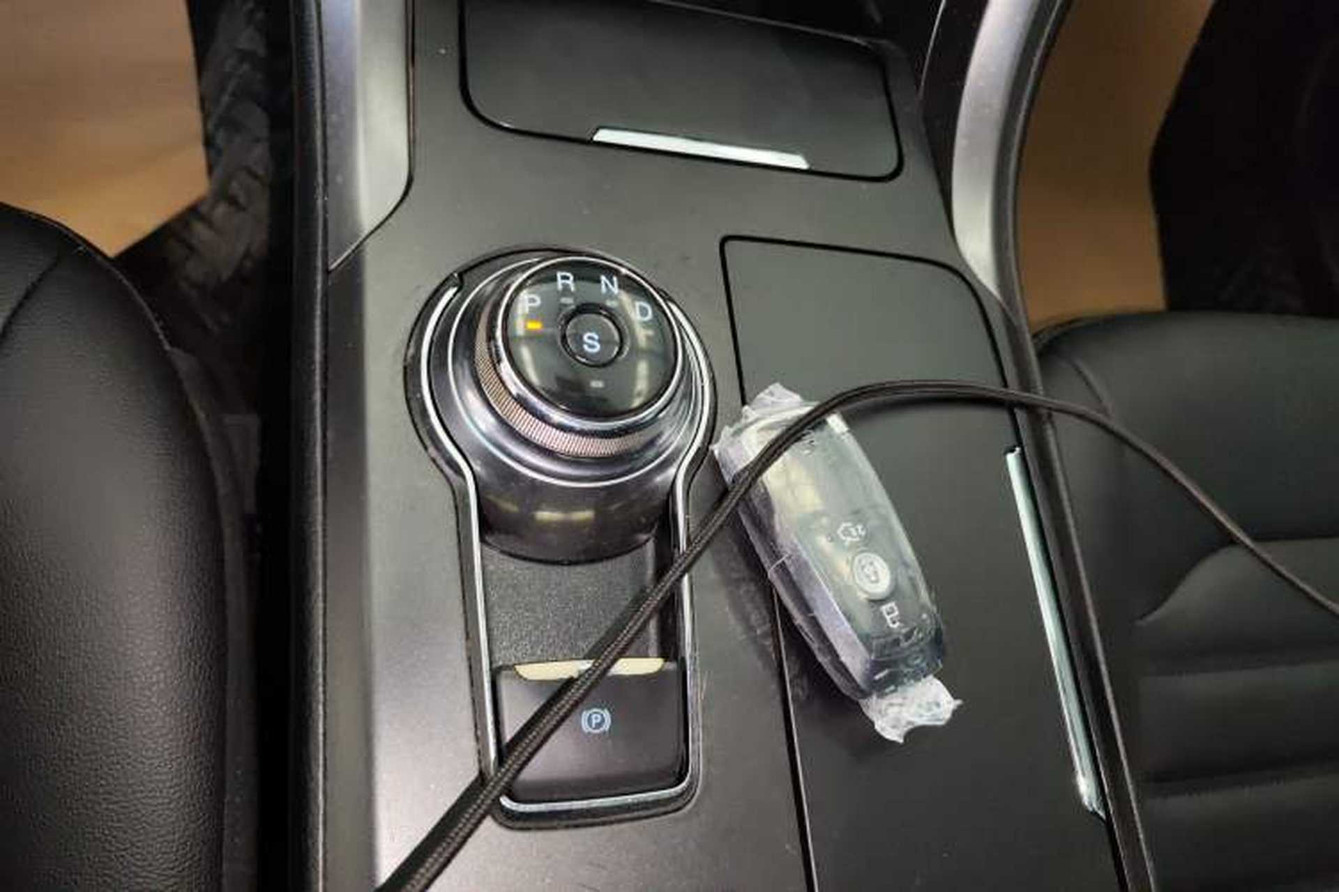 Used Ford Mondeo 2018 EcoBoost 180 Smart Control Fashion Model China VI Standard Gear Lever