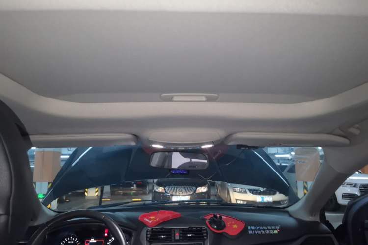 Used Ford Mondeo 2018 EcoBoost 180 Fashion Edition Headliner