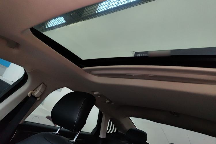 Used Ford Mondeo 2018 EcoBoost 180 Smart Control Fashion Model China VI Standard Headliner