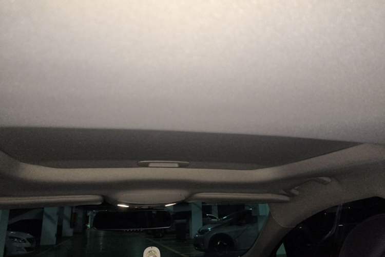 Used Ford Mondeo 2018 EcoBoost 180 Fashion Edition Headliner