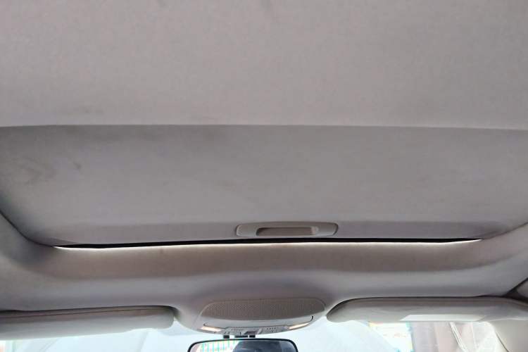 Used Ford Mondeo 2018 EcoBoost 180 Fashion Edition Headliner