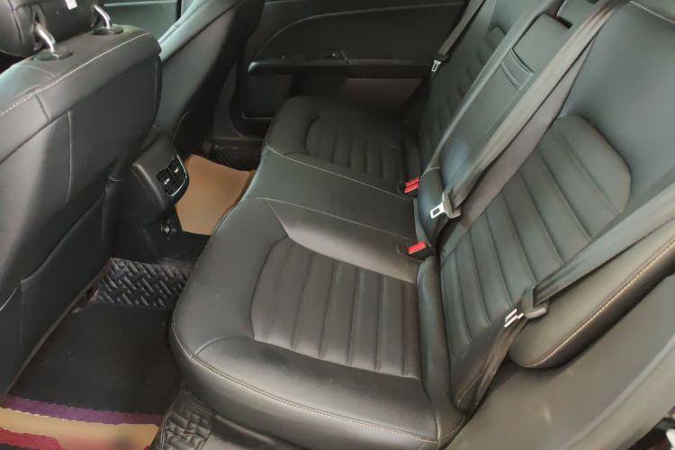 Used Ford Mondeo 2018 EcoBoost 180 Smart Control Fashion Model China VI Standard Left Rear Seat
