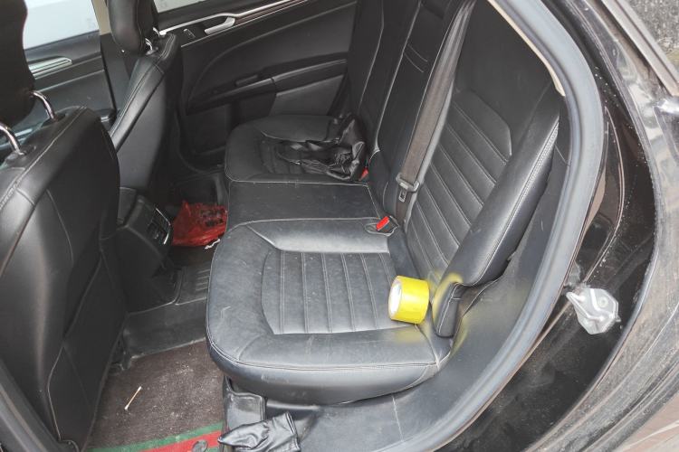 Used Ford Mondeo 2018 EcoBoost 180 Fashion Edition Left Rear Seat