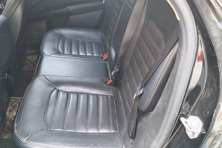 Used Ford Mondeo 2018 EcoBoost 180 Fashion Edition Left Rear Seat
