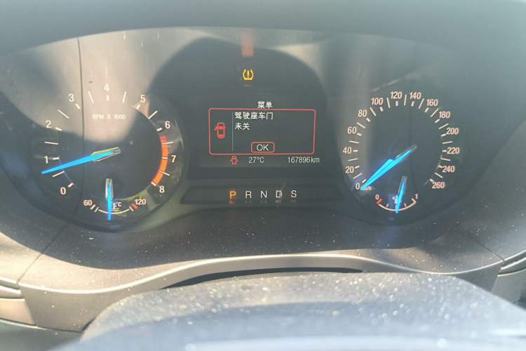 Used Ford Mondeo 2018 EcoBoost 180 Smart Control Fashion Model China V Standard Odometer Close Up