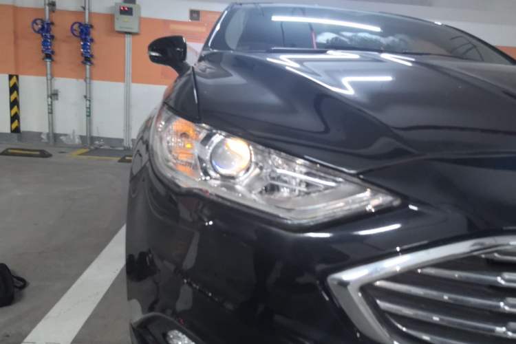 Used Ford Mondeo 2018 EcoBoost 180 Fashion Edition Right Front Headlight