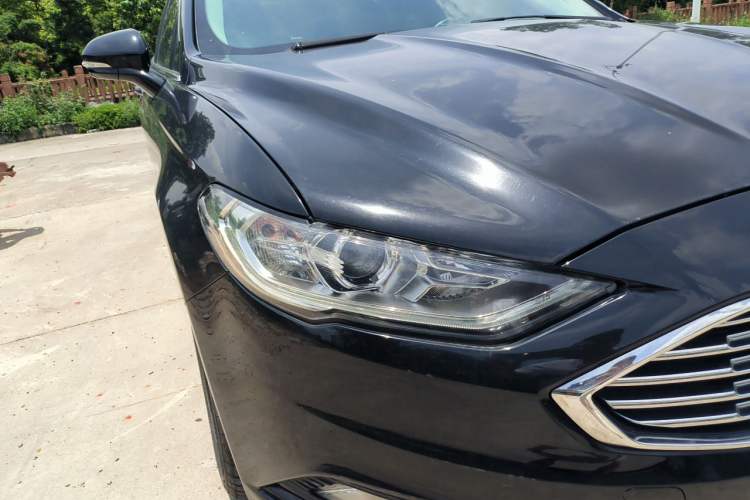 Used Ford Mondeo 2018 EcoBoost 180 Fashion Edition Right Front Headlight