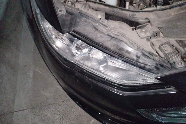 Used Ford Mondeo 2018 EcoBoost 200 Stylish Model Right Front Headlight