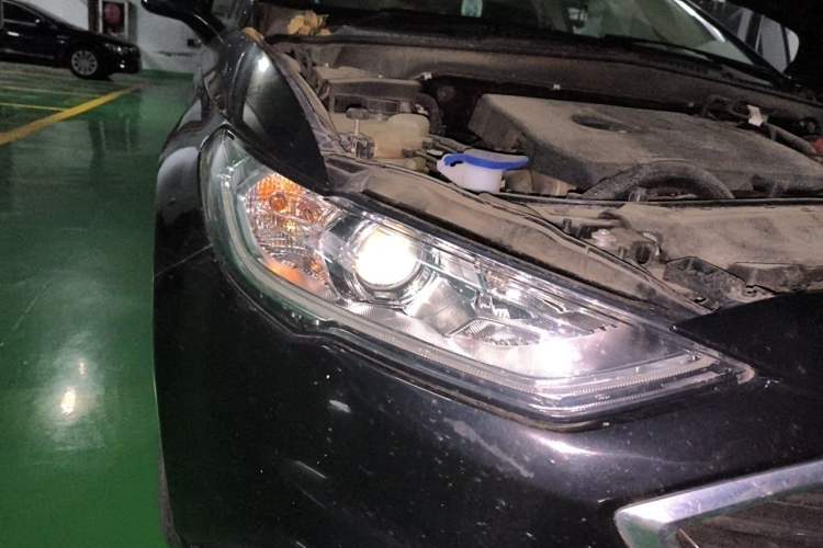 Used Ford Mondeo 2018 EcoBoost 180 Fashion Edition Right Front Headlight