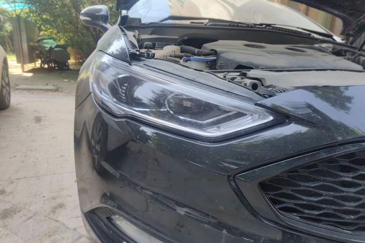 Used Ford Mondeo 2018 EcoBoost 200 Stylish Model Right Front Headlight