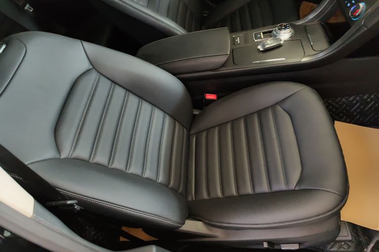 Used Ford Mondeo 2018 EcoBoost 180 Smart Control Fashion Model China VI Standard Right Front Seat