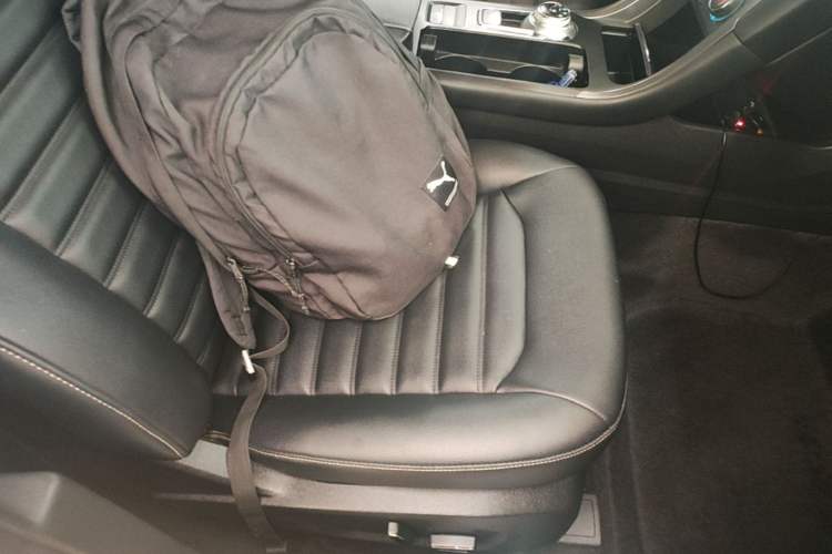 Used Ford Mondeo 2018 EcoBoost 180 Smart Control Fashion Model China VI Standard Right Front Seat