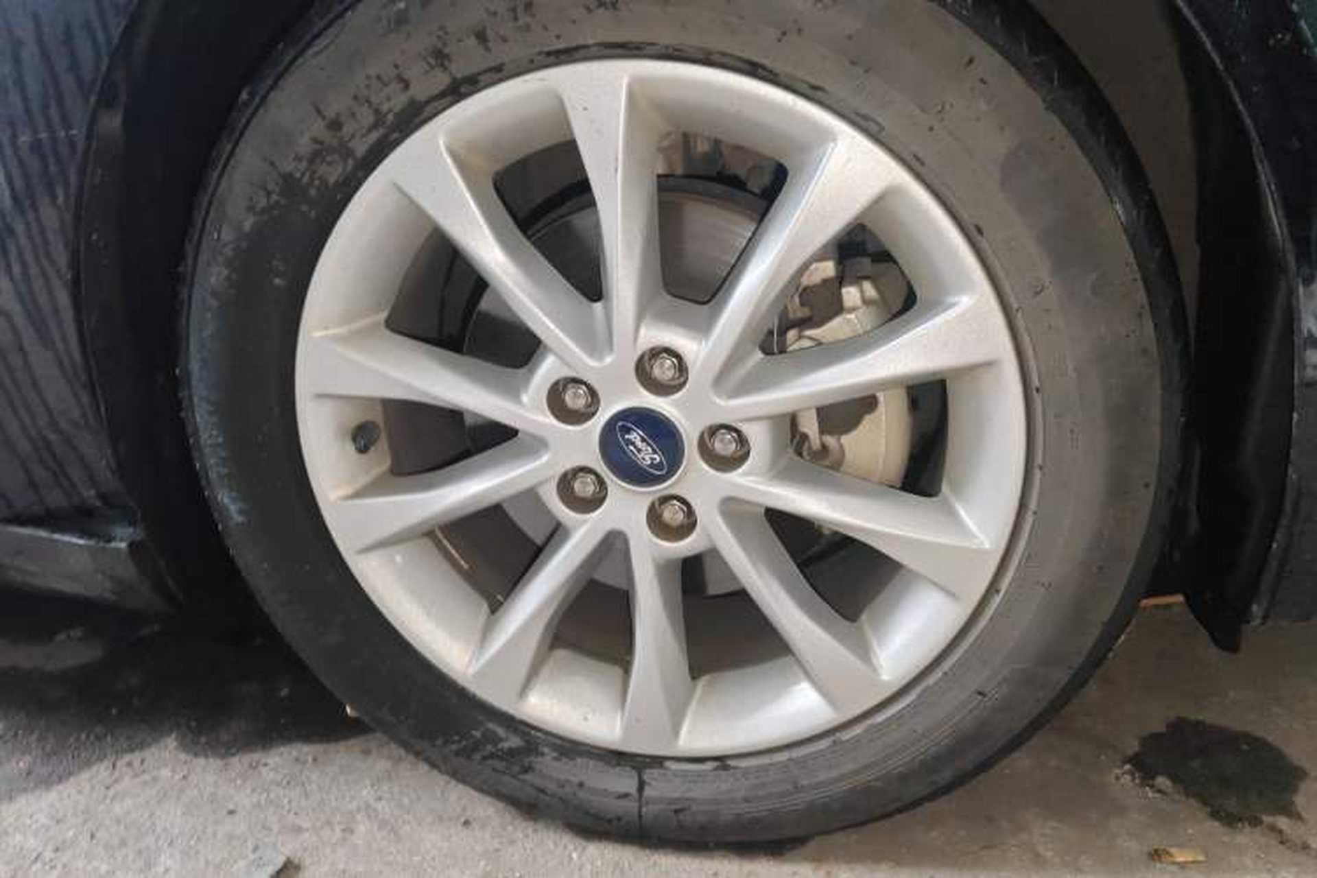 Used Ford Mondeo 2018 EcoBoost 200 Stylish Model Right Front Wheel Hub